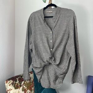 Black and white plaid button up